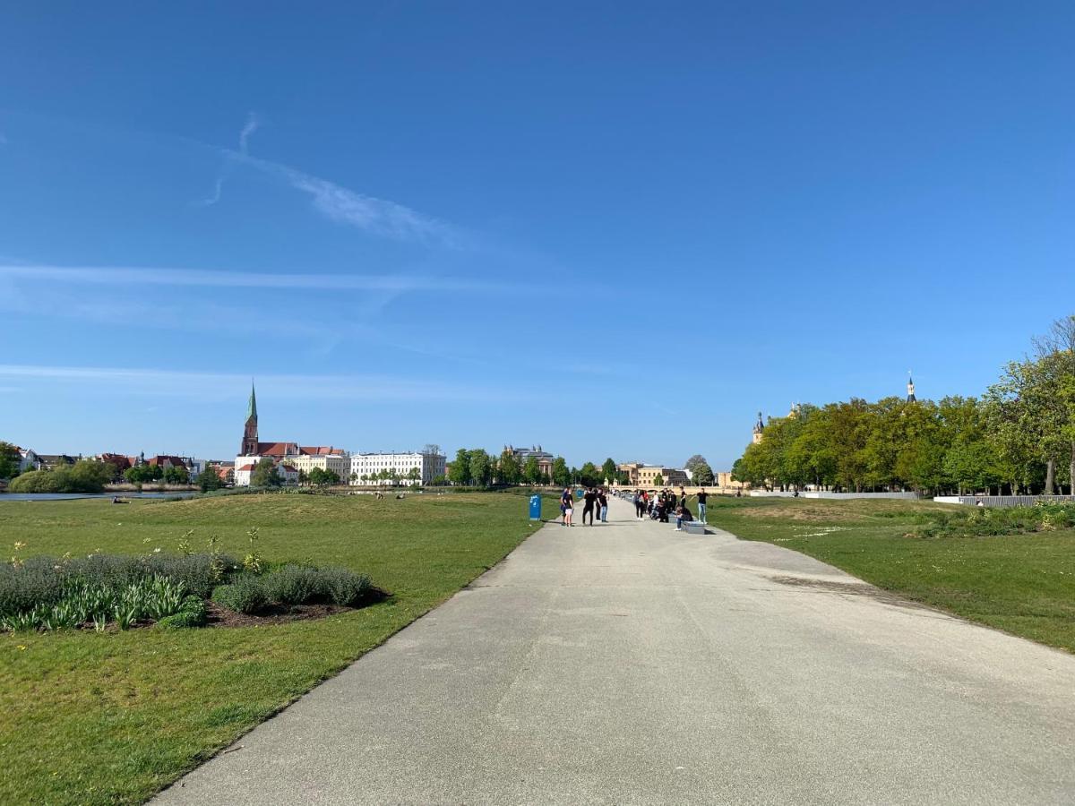 Fewo Taubenstern Schwerin  Buitenkant foto